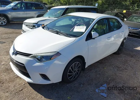2015 Toyota Corolla Le из США, поврежденный, VIN 5YFBURHE0FP244473